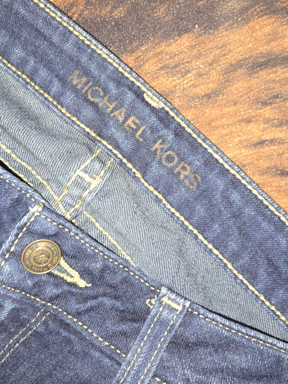 *Michael Kors Women’s Straight Leg Jeans in Dark Blue Denim Size 4 - Picture 3 of 8